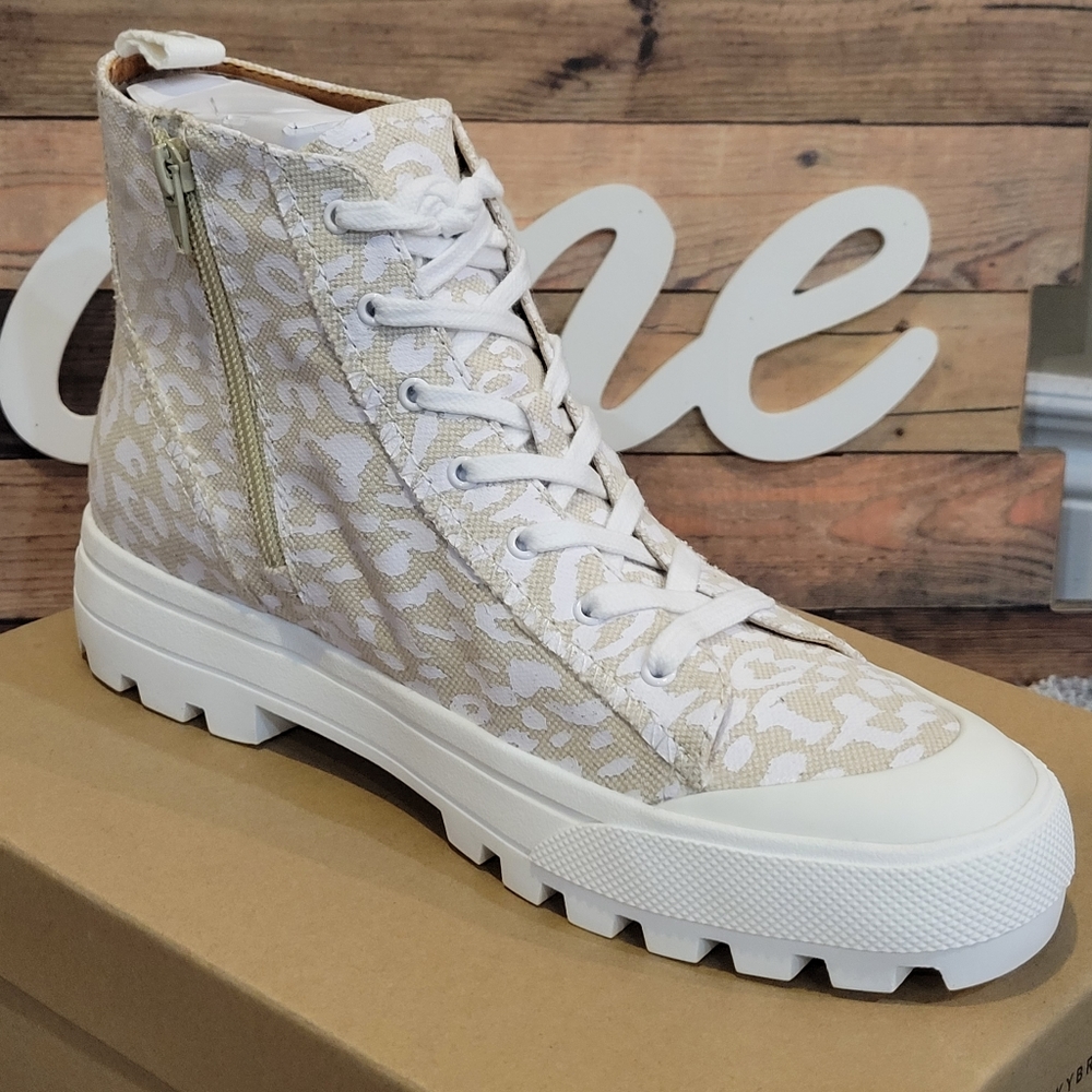 Lucky Brand Eisley Lace Up High Top‎ Leopard Canvas Sneaker Size 11. NEW